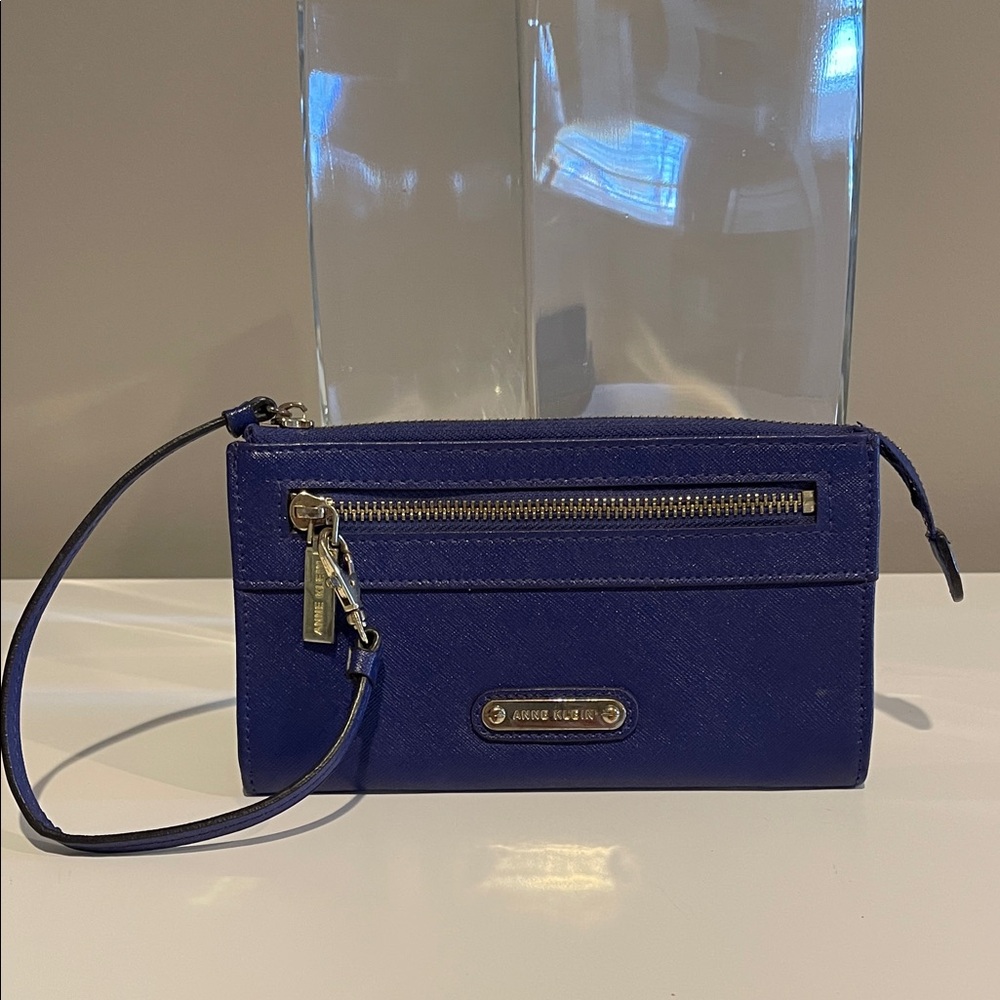 Anne Klein Royal Blue Wristlet/Wallet **FINAL OFFER**